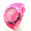 Montre de couleur quartz à aiguilles (lot de 500 pièces)