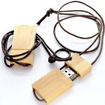 Clé USB en bois - Ref USBWD901 (Lot 100 pièces)