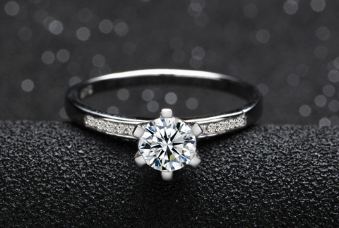 Bague femme en argent 925 et zirconium 4