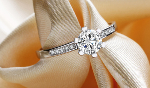 Bague femme en argent 925 et zirconium 6