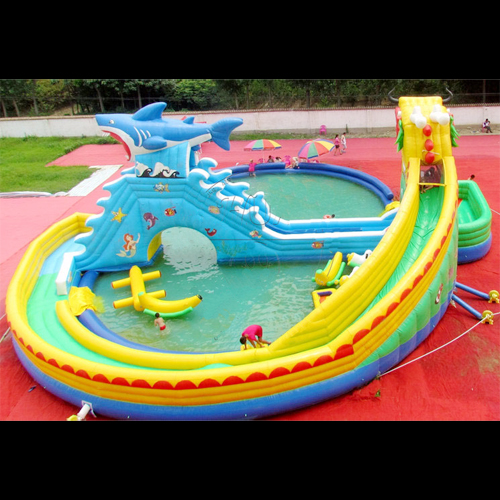 aire de jeu aquatique gonflable requin STRGNFJ551