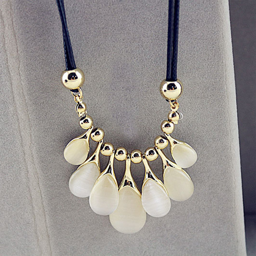 collier gouttes de pluie opale pic4