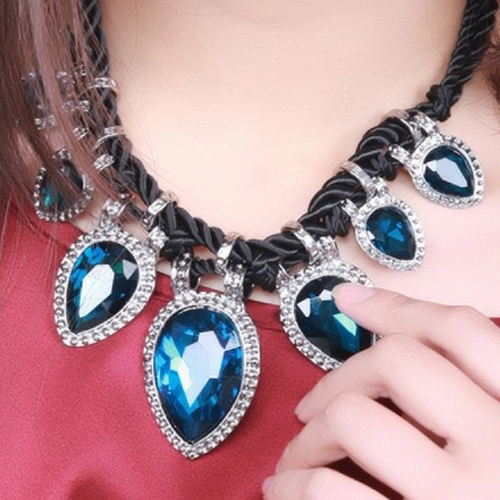 collier plexiglass imitation saphir pic4
