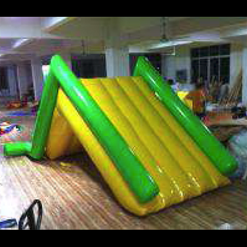 jeu gonflable aquatique STRGNFJ508