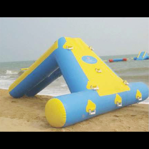 jeu gonflable aquatique STRGNFJ532