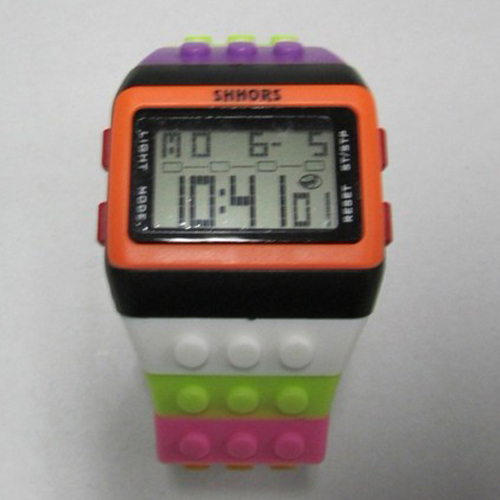 montre multicolore lego pic2