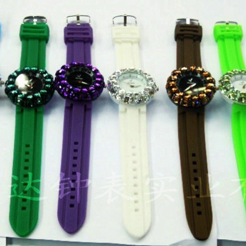 montre pierres serties WS1132 pic4