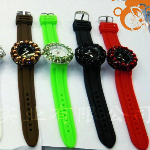 montre pierres serties WS1132 pic5