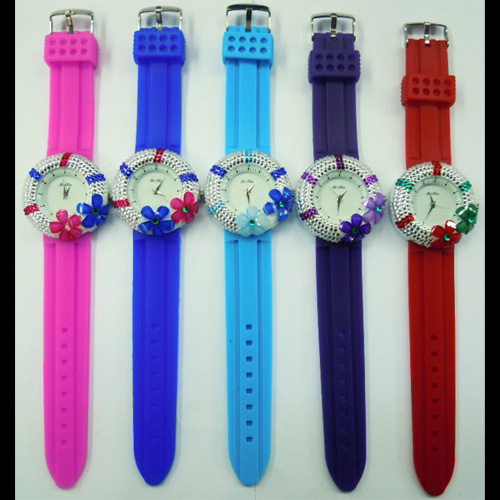 montre strass et fleurs WS1135