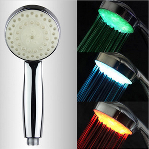 pomme douche 8 leds 4 couleurs