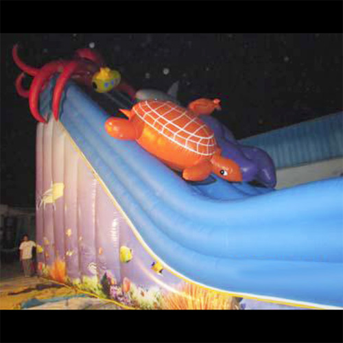 toboggan gonflable STRGNFT135